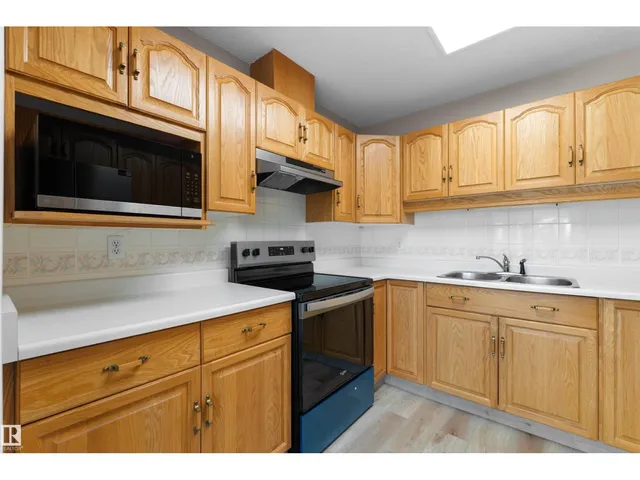 408 - 10610 76 ST NW, Edmonton 5