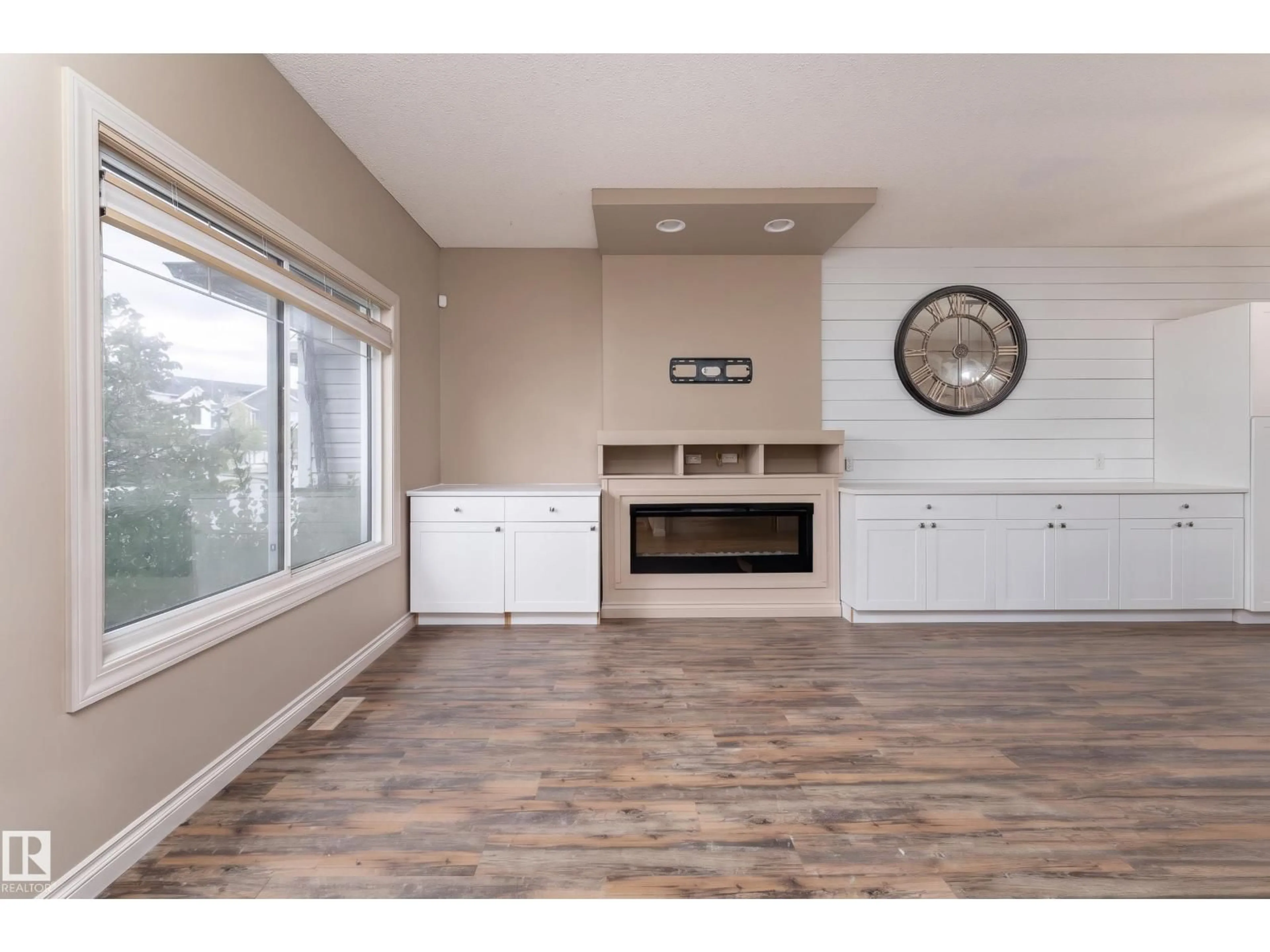 Unknown for 556 SECORD BV, Edmonton Alberta T5T7B8