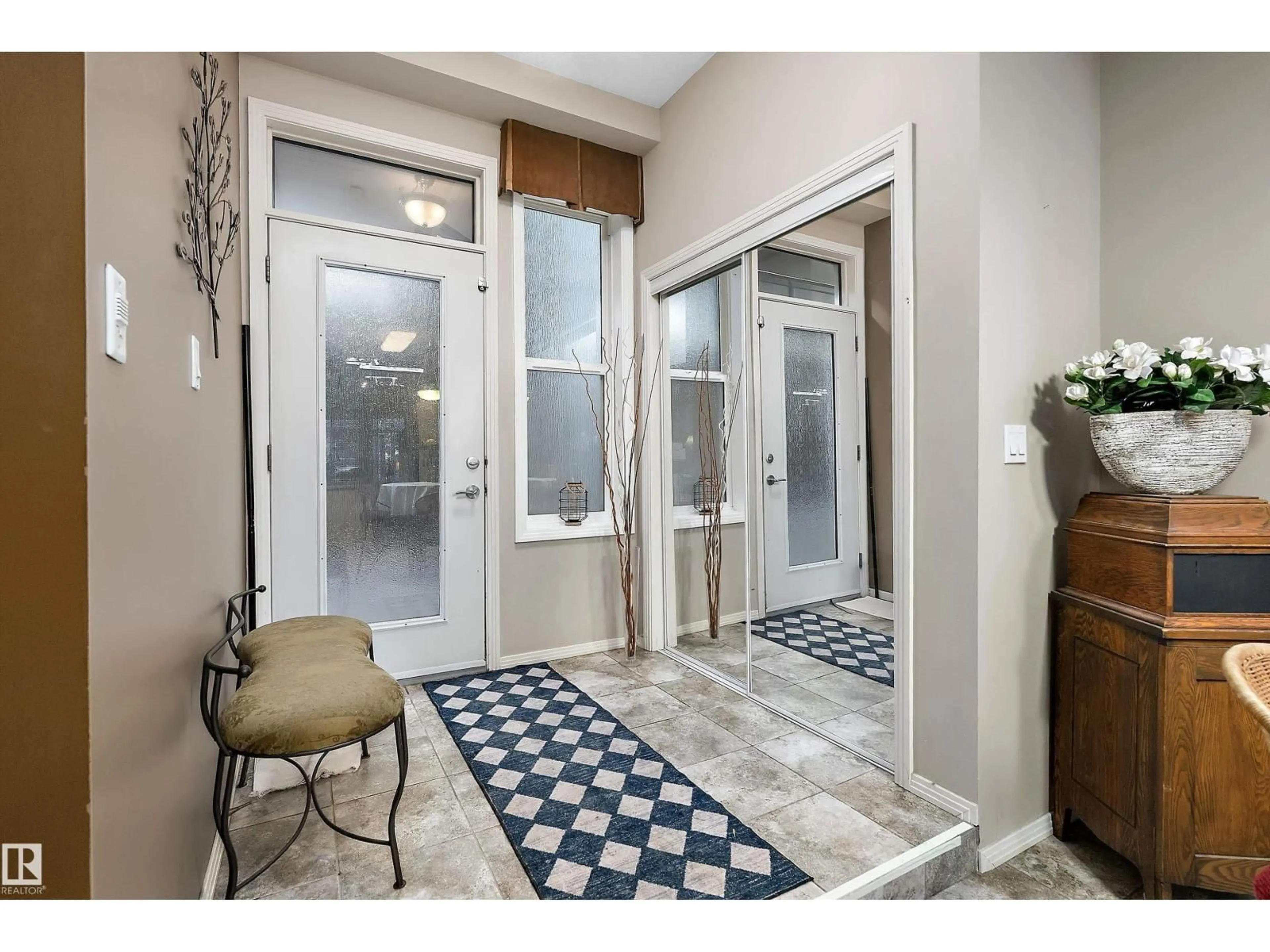 Indoor entryway for 120 - 120 10407 122 ST NW, Edmonton Alberta T5N4B8