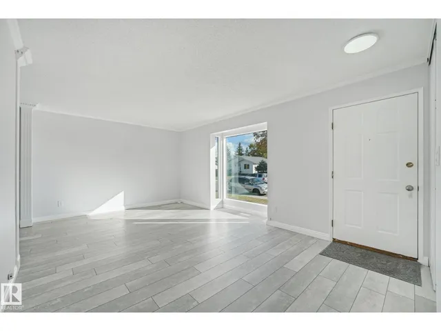 10218 167A AV, Edmonton 5