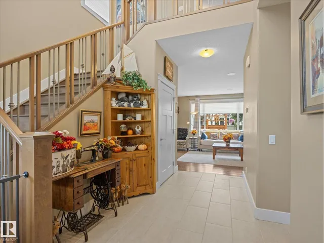 3107 CAMERON HEIGHTS WY, Edmonton 5