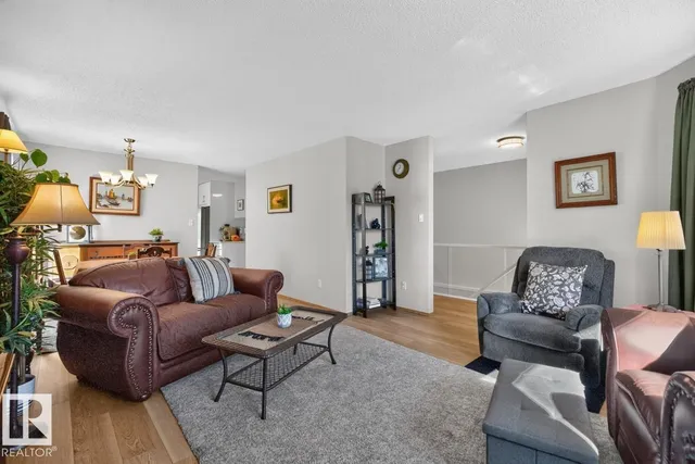 10860 11 AV, Edmonton 5