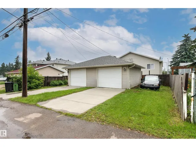 10632 155 ST, Edmonton 3