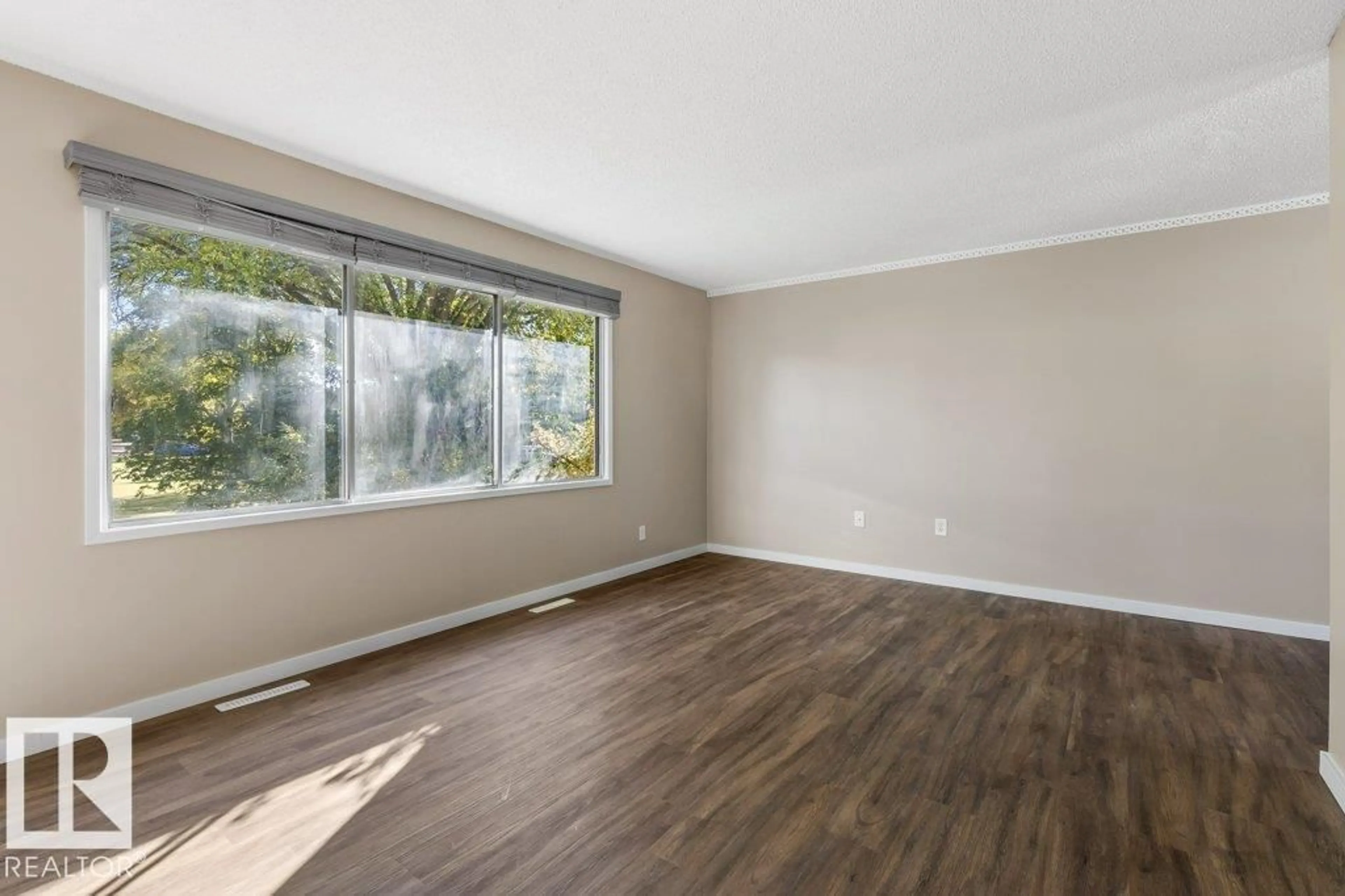 A pic of a room for 66 GARDEN CR, St. Albert Alberta T8N0W9