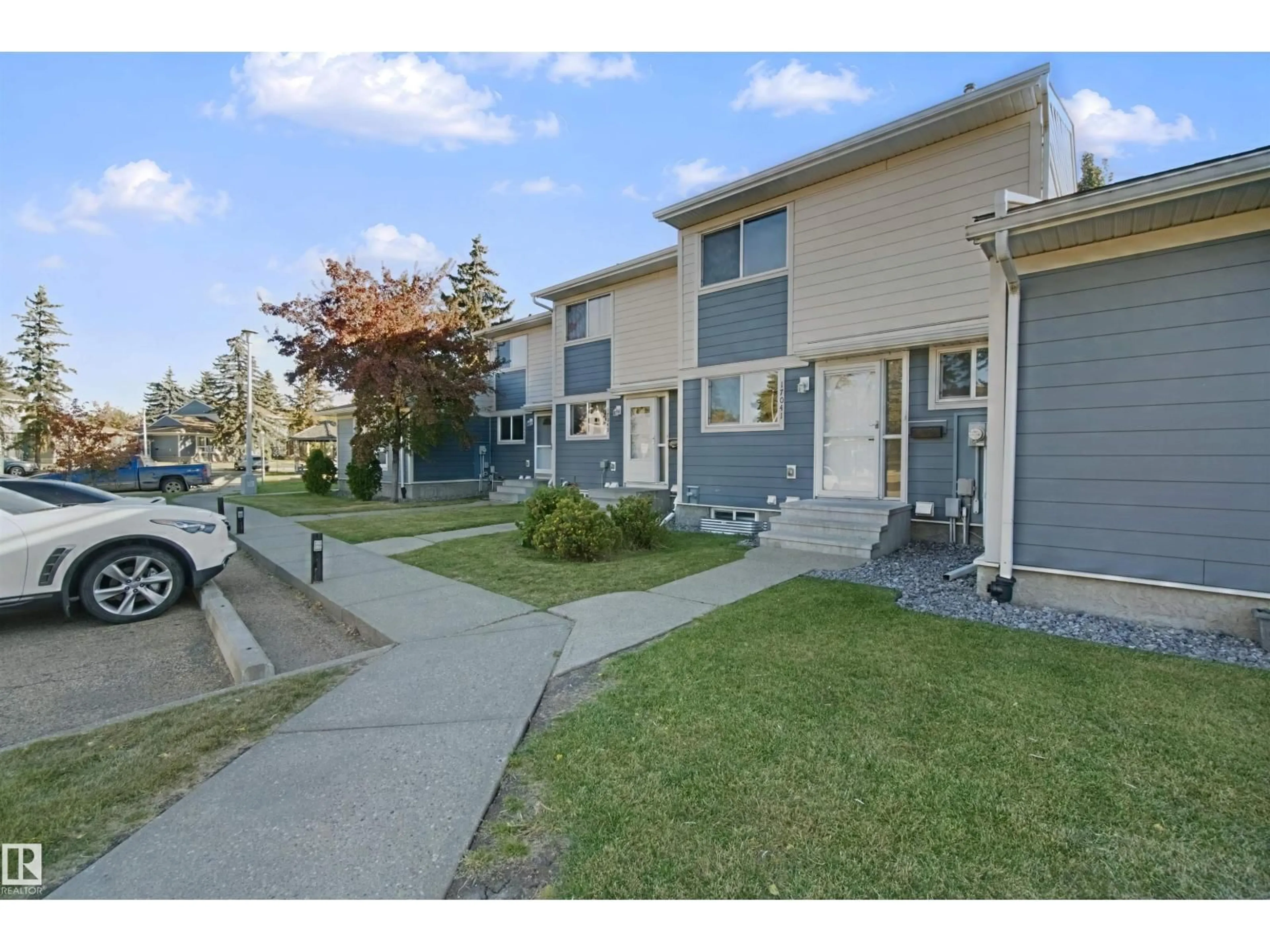 Unknown for 17041 100 ST, Edmonton Alberta T5X4R8