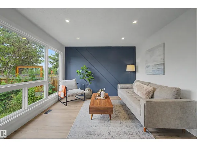 215 GRANDIN VG, St. Albert 4