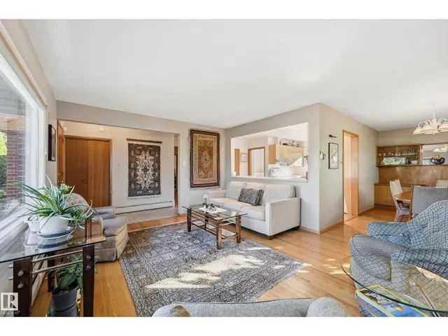 10607 74 ST, Edmonton 4