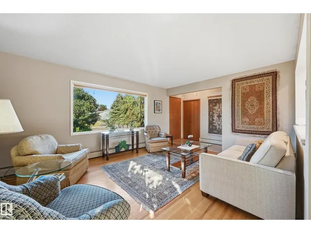 10607 74 ST, Edmonton 5