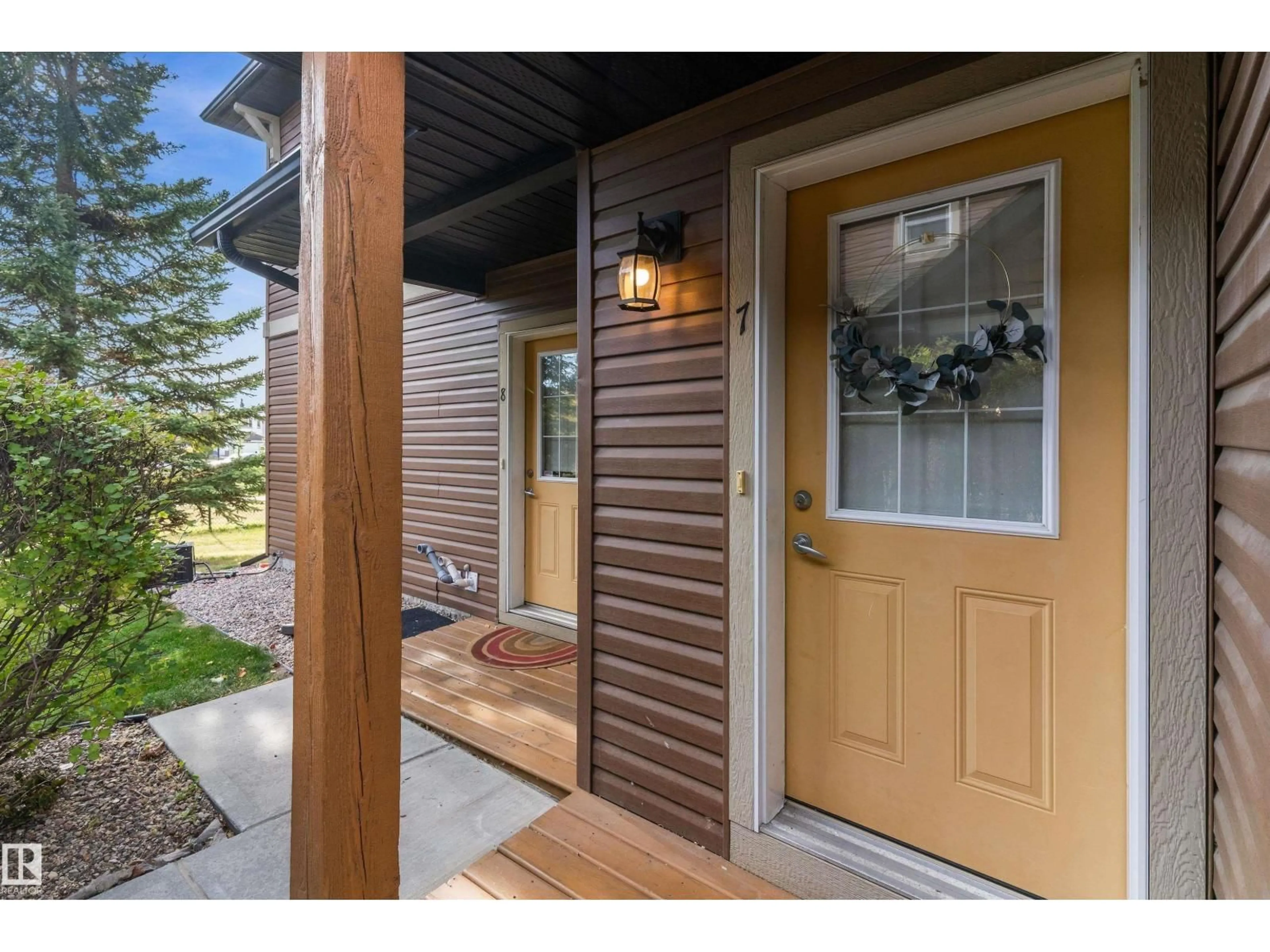 Indoor entryway for #7 - 671 SILVER BERRY RD, Edmonton Alberta T6T0B7