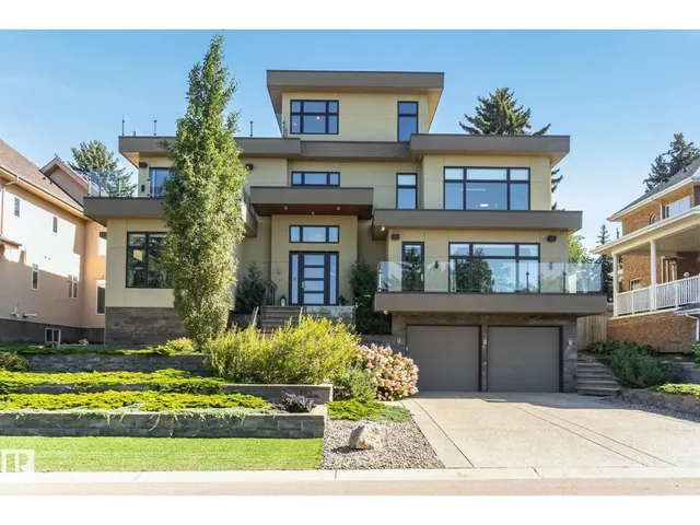 11823 SASKATCHEWAN DR, Edmonton 3
