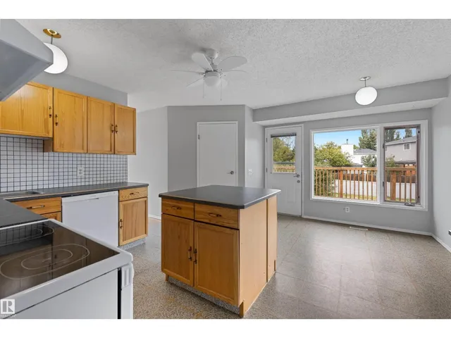 4105 44 AV, Stony Plain 5