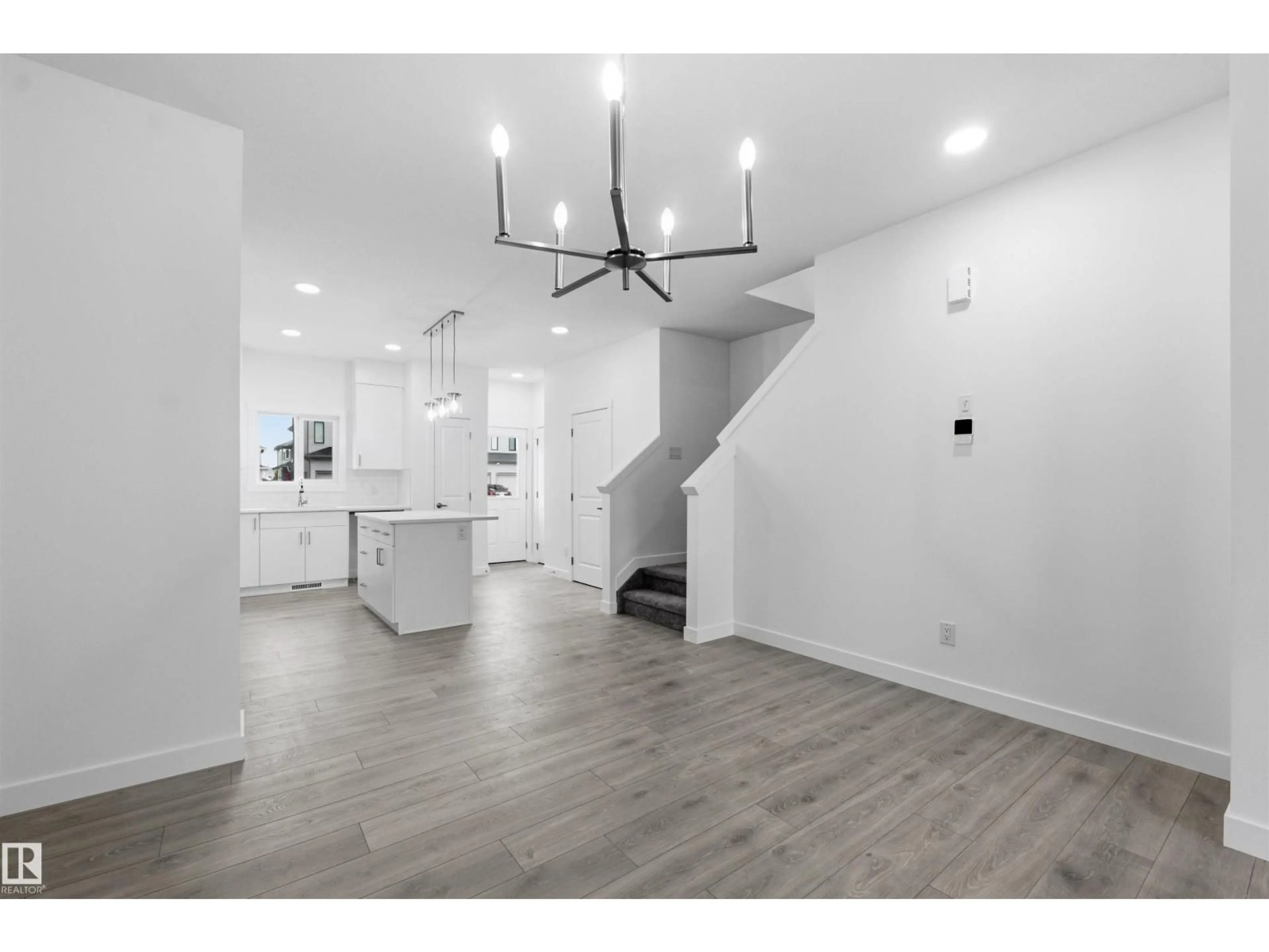 Open concept kitchen, unknown for 299 ELLIOTT WD, Fort Saskatchewan Alberta T8L4E8