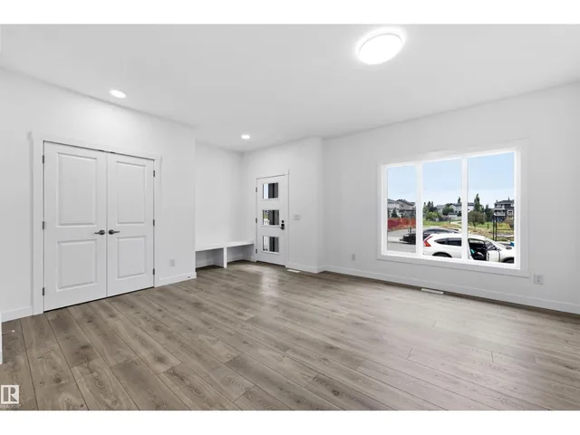 255 ELLIOTT WD, Fort Saskatchewan 3