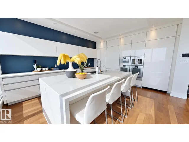 3201 JASPER AV, Edmonton 5