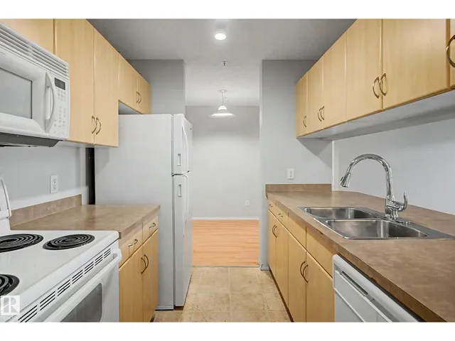 #204 - 2430 GUARDIAN RD, Edmonton 4