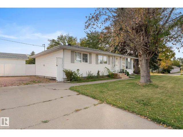 NW - 12227 58 ST, Edmonton 4