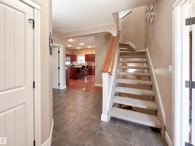 16 NORMANDEAU CR, St. Albert 3