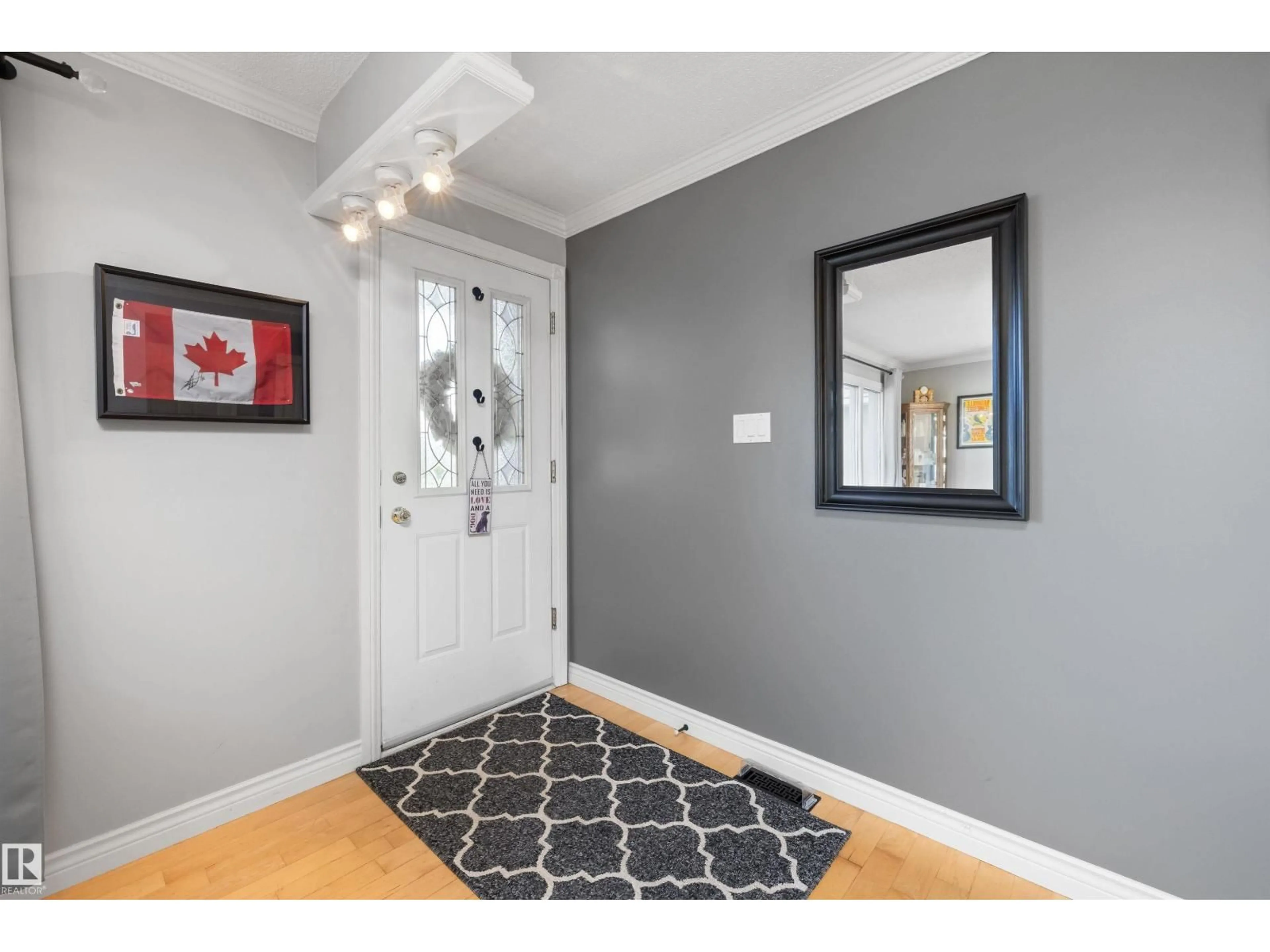Indoor entryway for 7807 134 AV, Edmonton Alberta T5C2G2