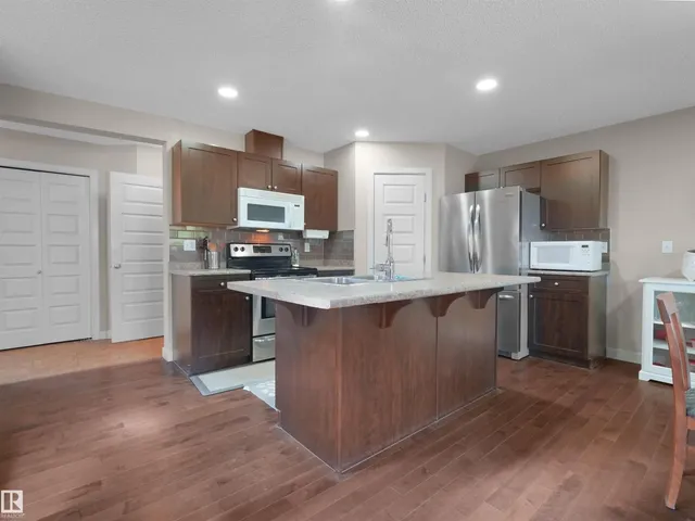 1692 CUNNINGHAM WY, Edmonton 4