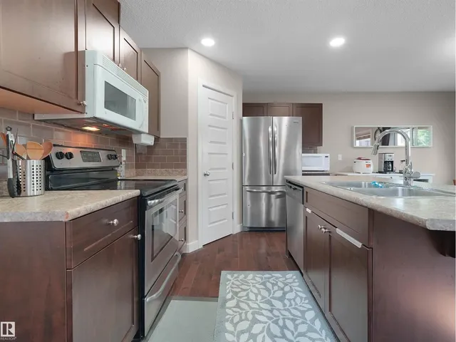 1692 CUNNINGHAM WY, Edmonton 5