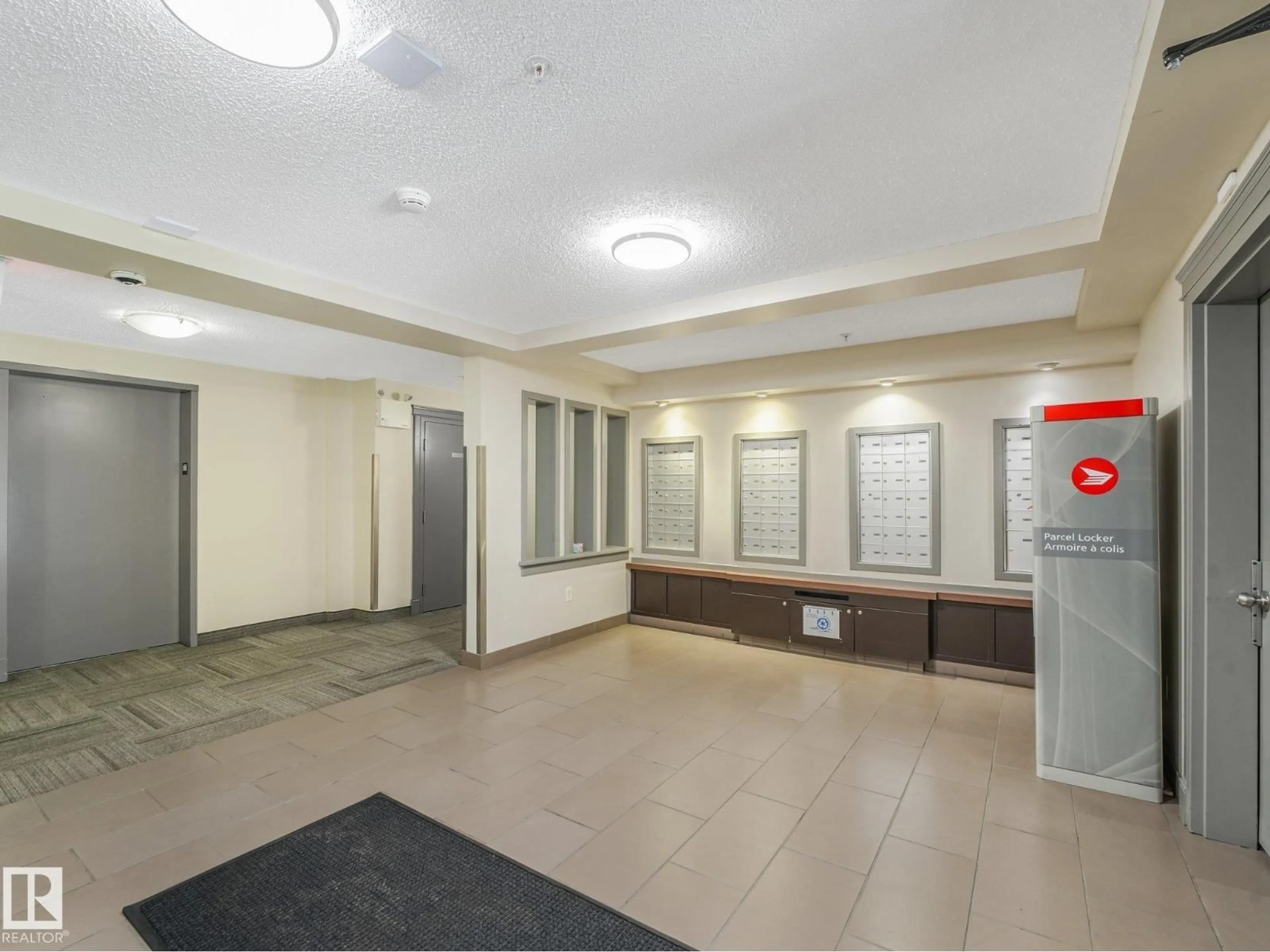 Indoor foyer for #214 - 11445 ELLERSLIE RD SW, Edmonton Alberta T6W1T1