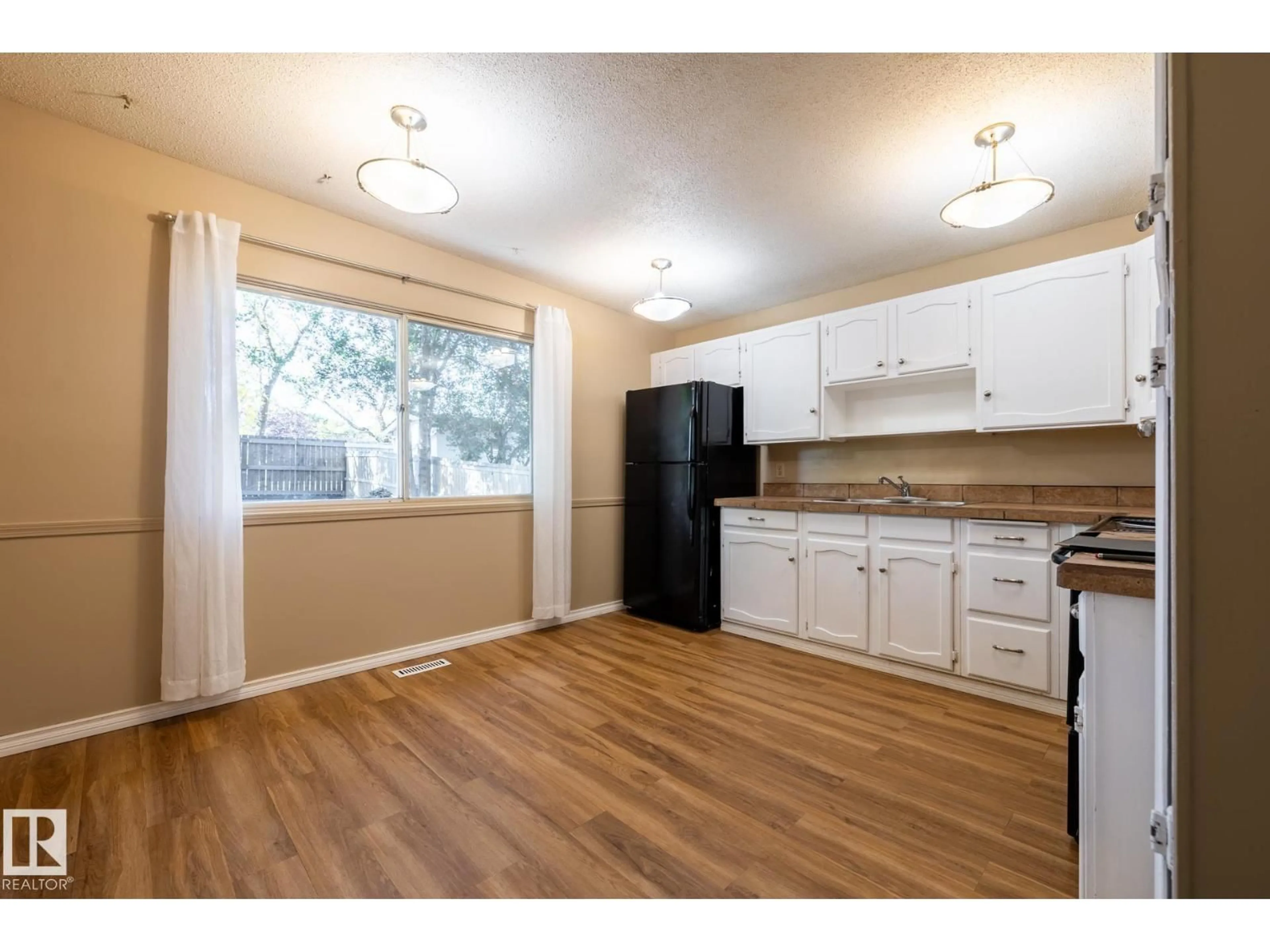 Unknown for 66 GREENWOOD WY, Sherwood Park Alberta T8A0J6
