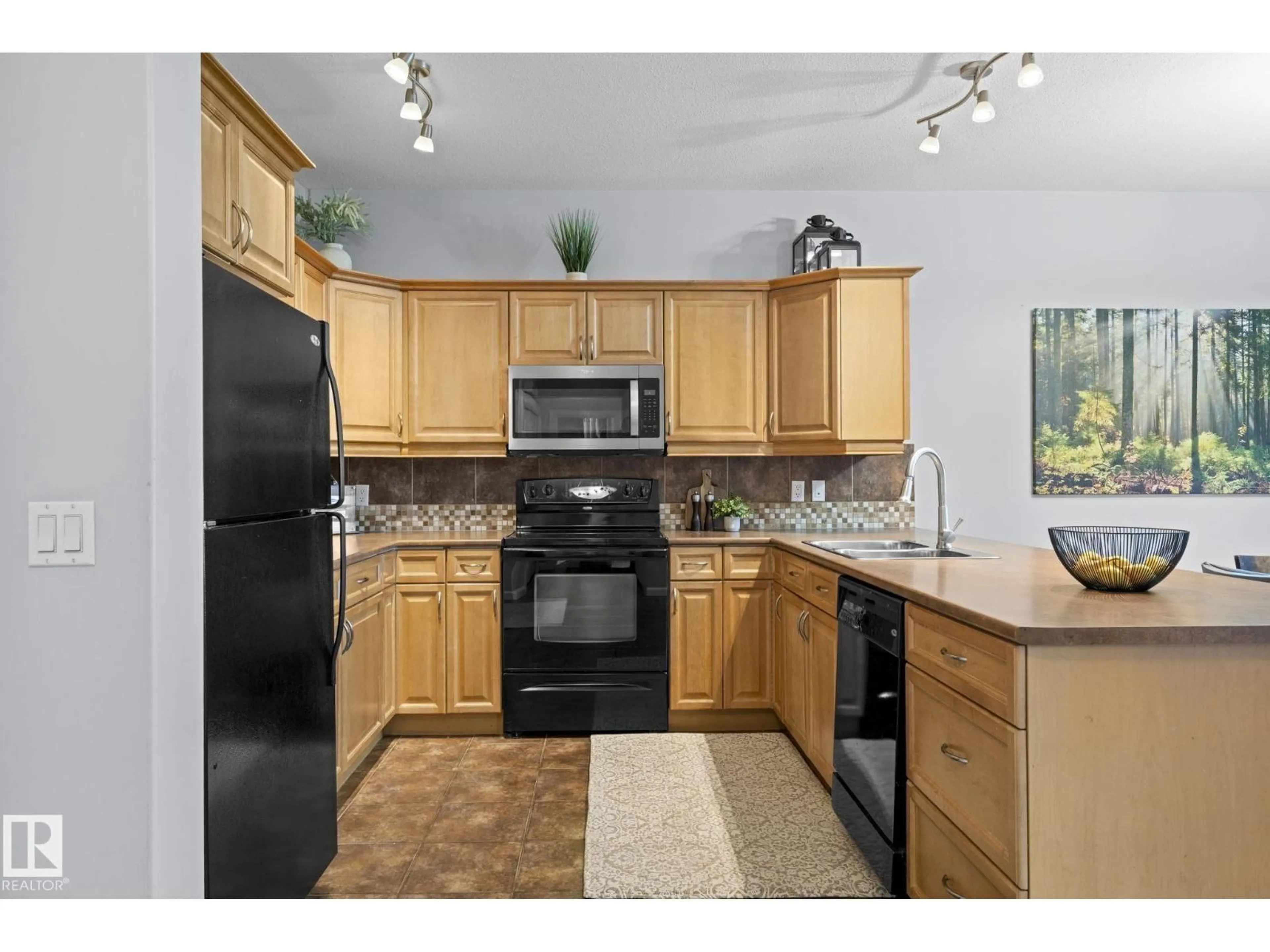 Standard kitchen, unknown for 160 - 332 MAGRATH RD, Edmonton Alberta T6R3T7
