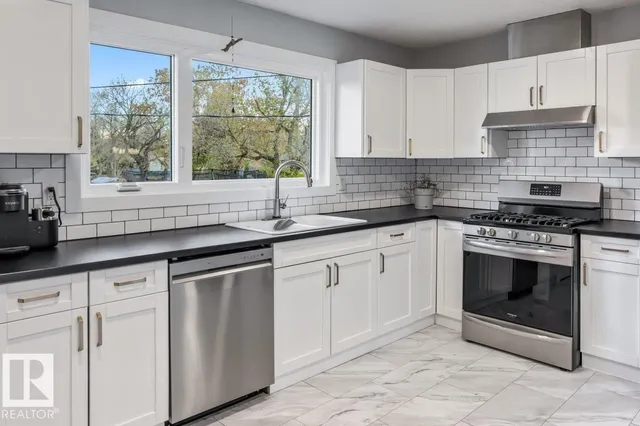 55 GLADSTONE CR, St. Albert 3