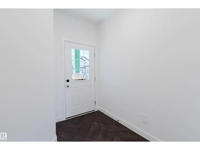 20624 43 AV, Edmonton 2