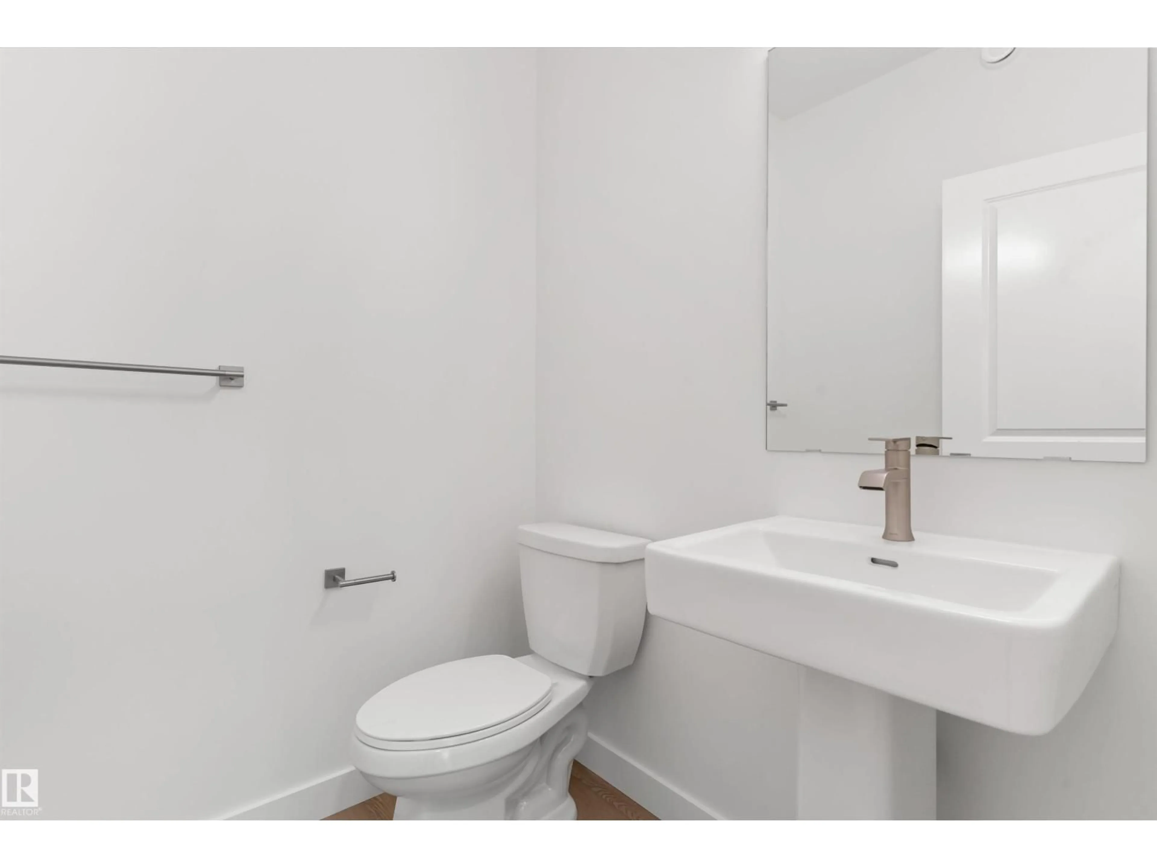 Standard bathroom, floor is not visible for 1054 CRISTALL CR, Edmonton Alberta T6W5S6