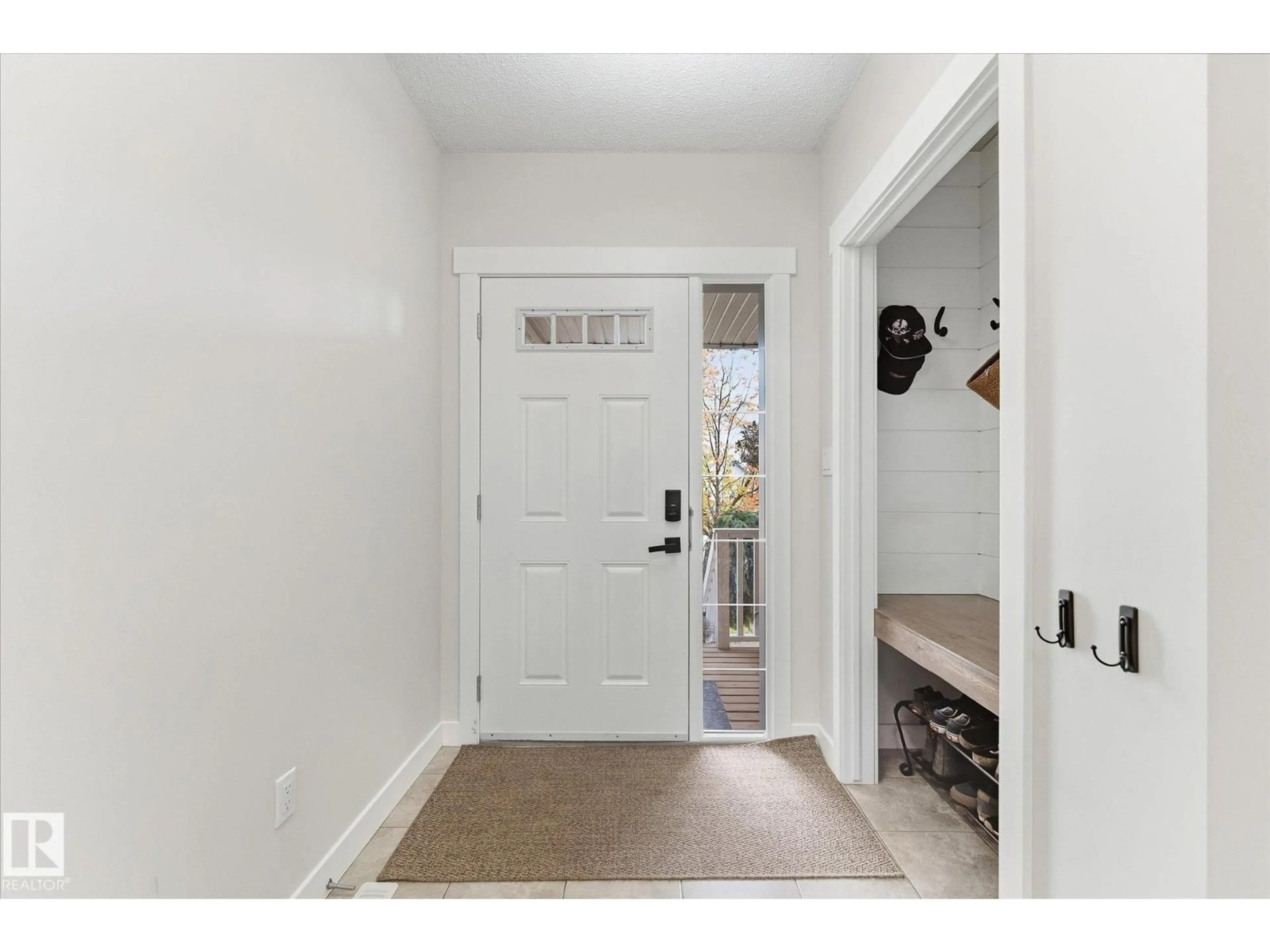 Indoor entryway for 26 HARTWICK ME, Spruce Grove Alberta T7X0A5