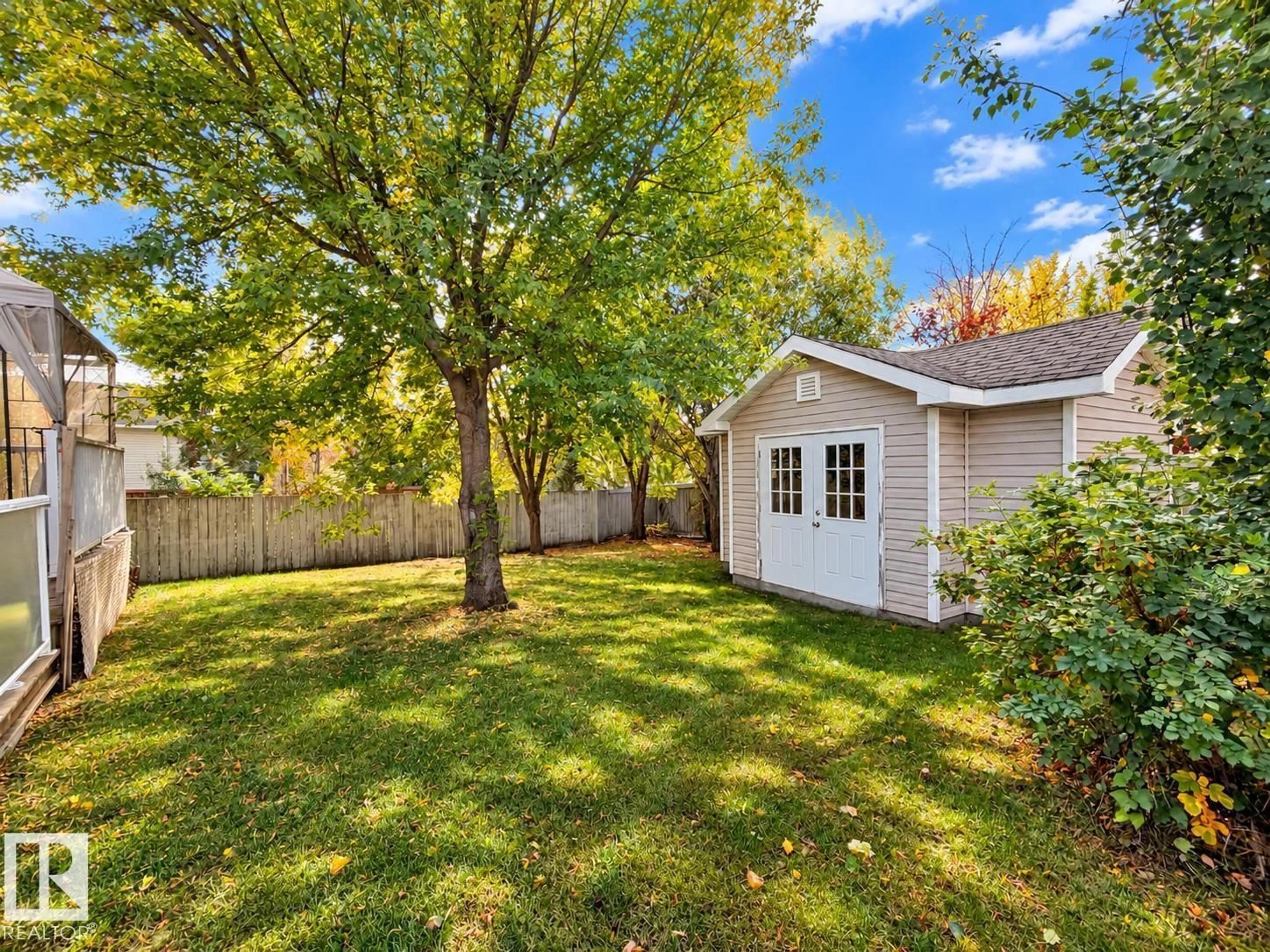 Shed for 3 HARDCASTLE PL, St. Albert Alberta T8N6R4