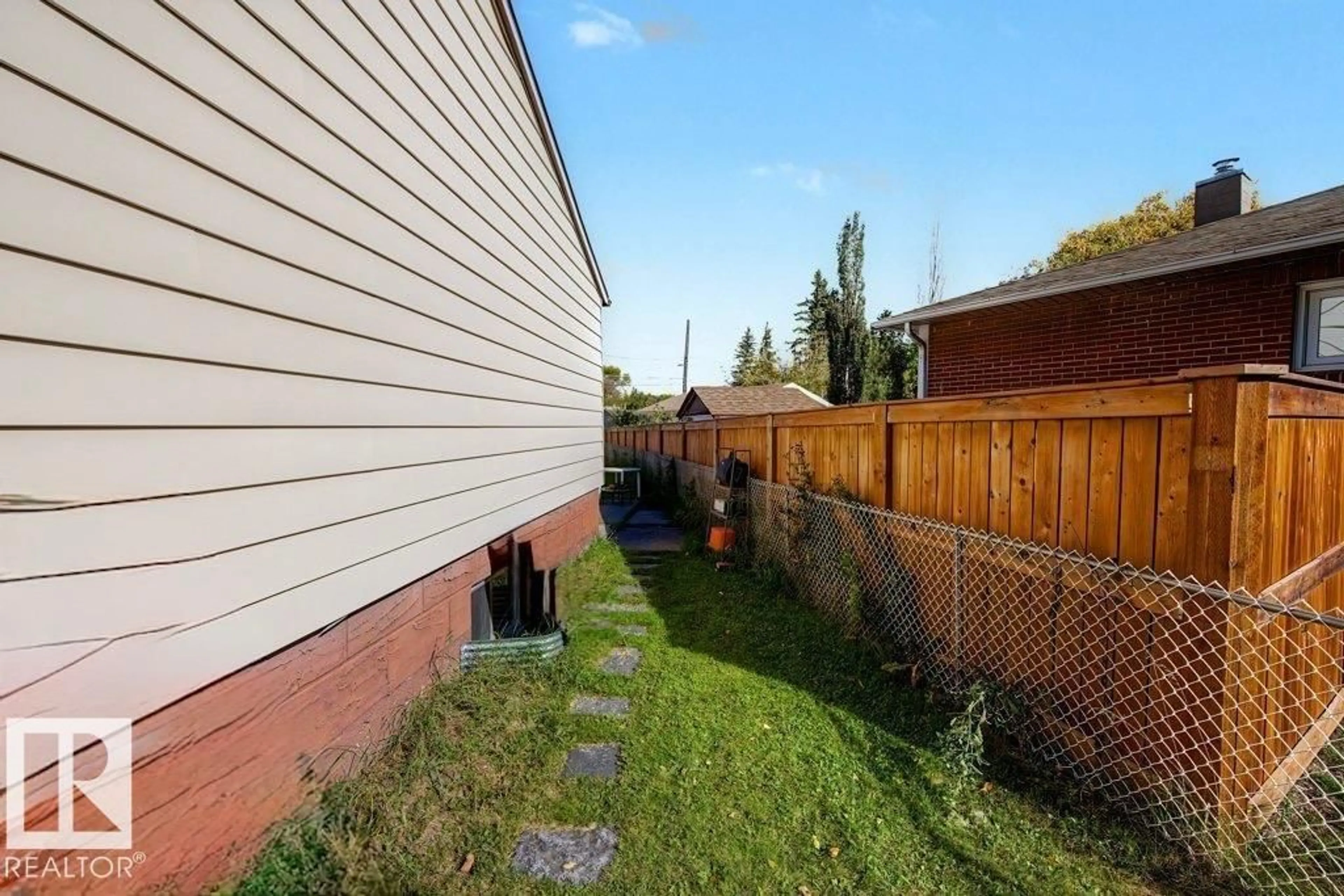 Patio, street for NW - 12391 132 ST, Edmonton Alberta T5L1P9
