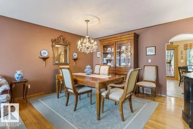 37 HUNTINGTON CR, St. Albert 5