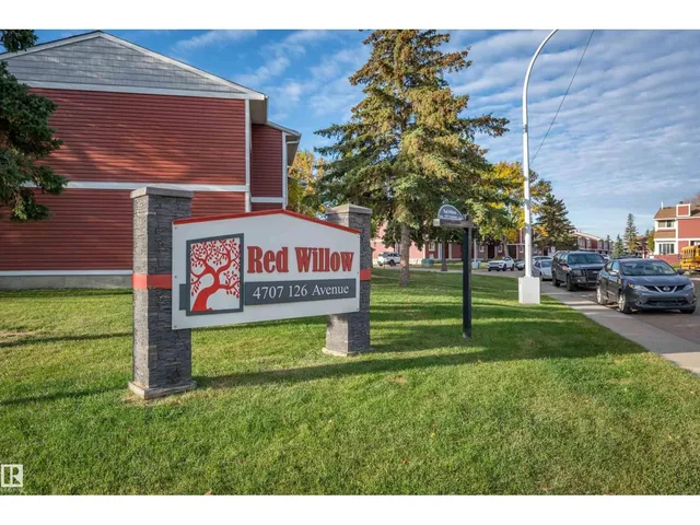 53 - 4707 126 AV, Edmonton 2