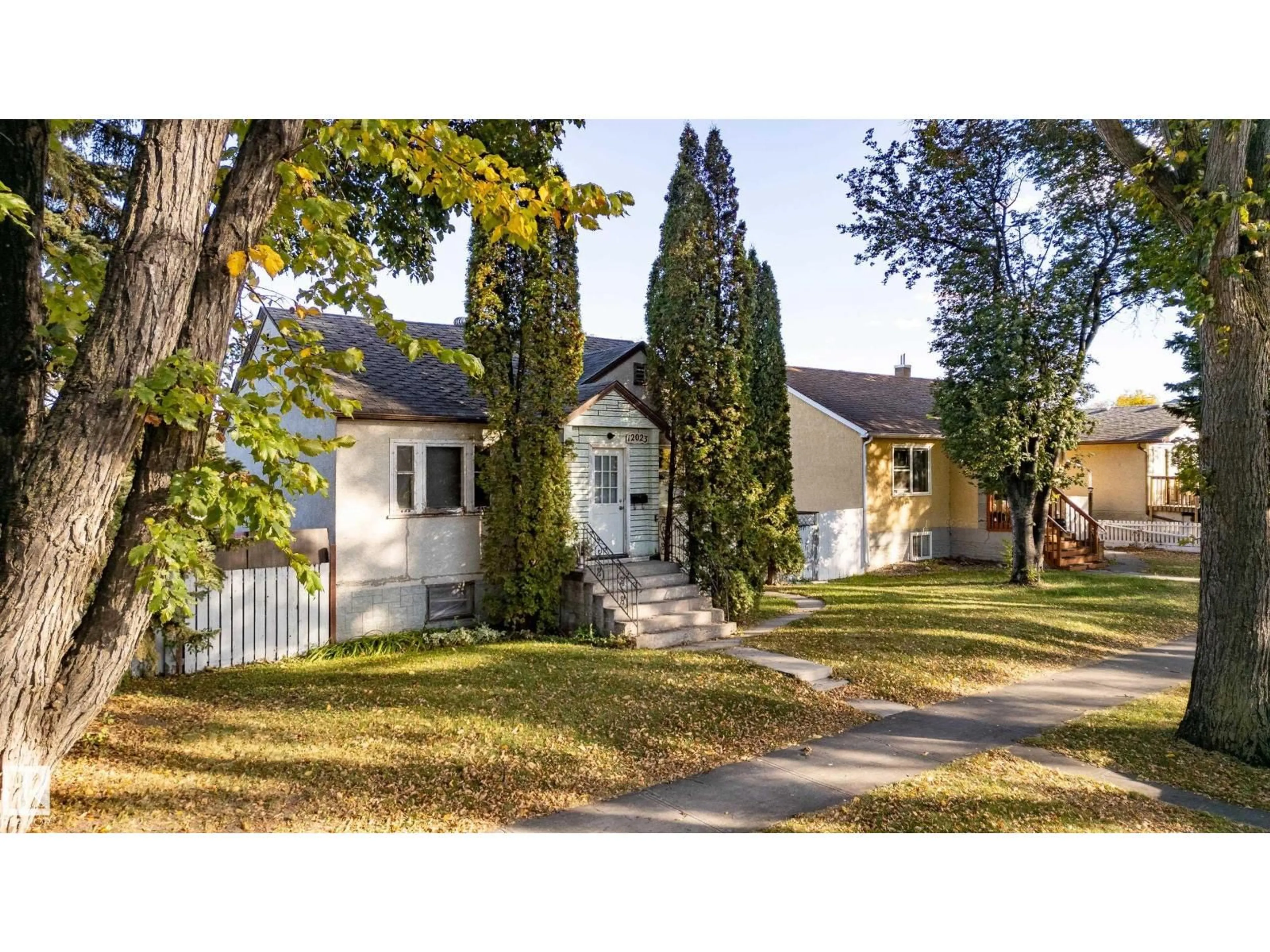 Unknown for NW - 12023 67 ST, Edmonton Alberta T5B1M4