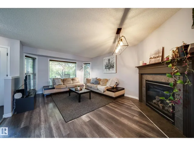 14006 158A AV, Edmonton 2