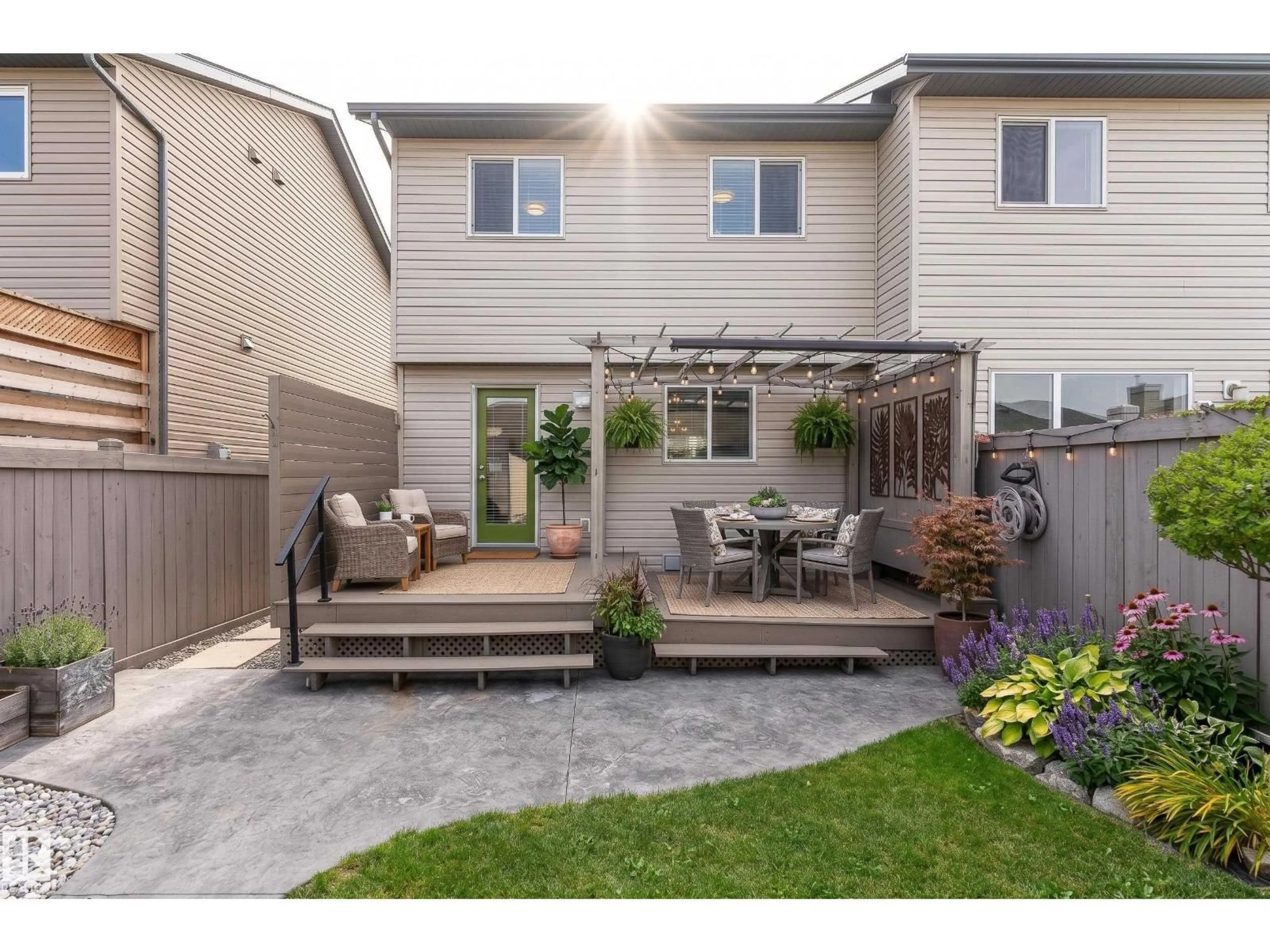 Patio, street for 2914 18A AV, Edmonton Alberta T6T0N7