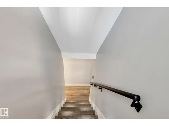 NW - 8823-8825 95 ST, Edmonton 3