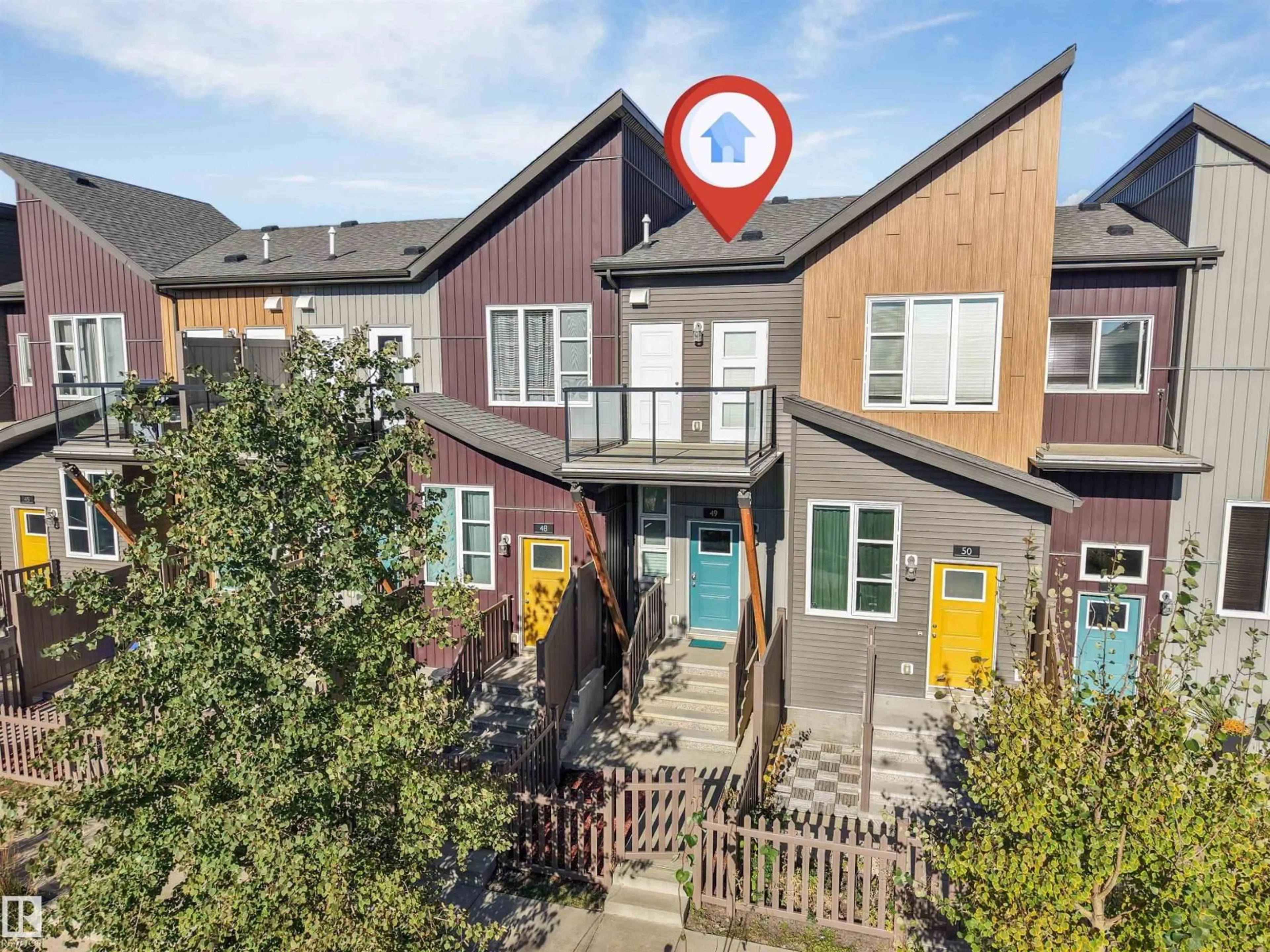 A pic from outside/outdoor area/front of a property/back of a property/a pic from drone, street for 49 PROWSE RD, Edmonton Alberta T6W3R5
