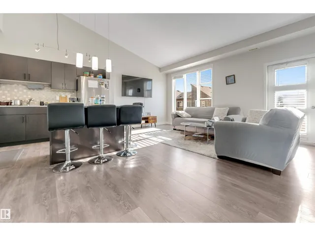 49 PROWSE RD, Edmonton 5