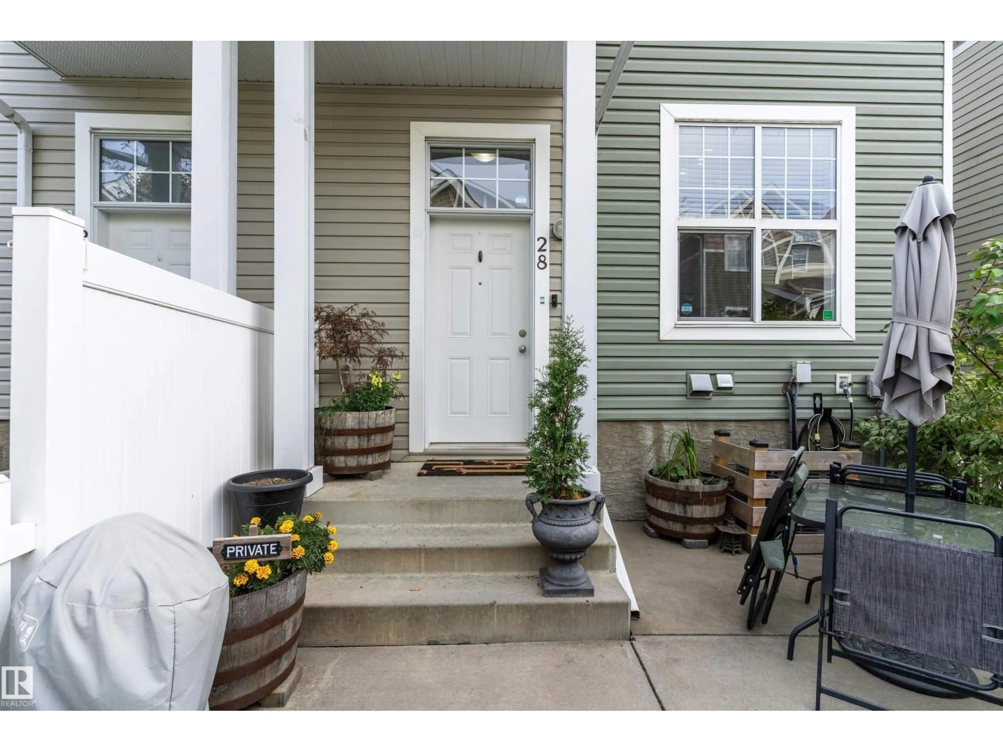 Indoor entryway for #28 - 5604 199 ST, Edmonton Alberta T6M2Z9