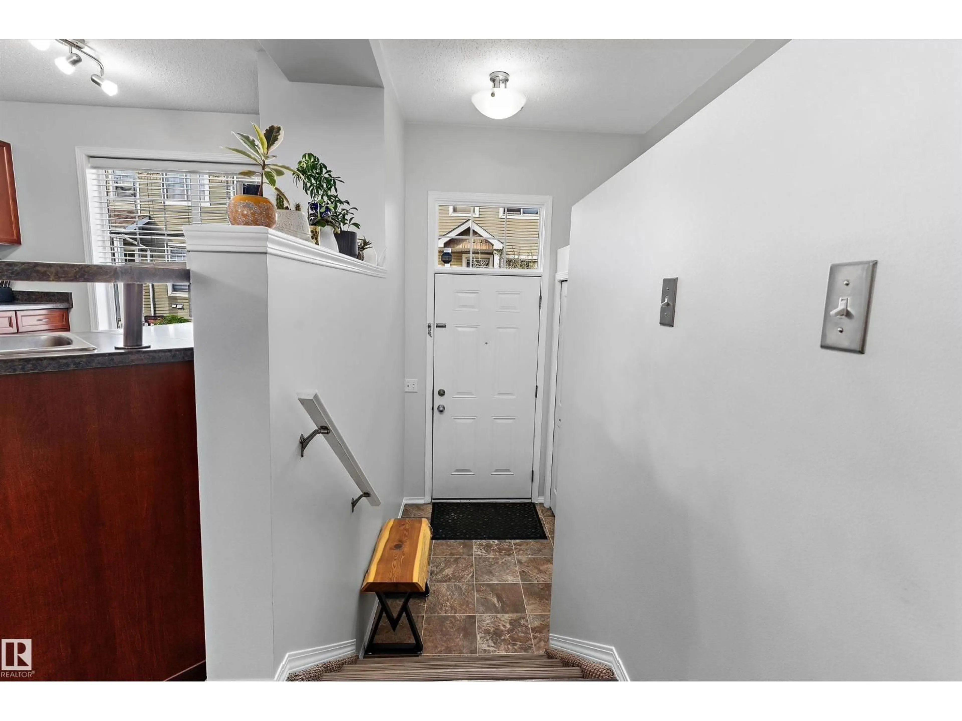 Indoor entryway for #28 - 5604 199 ST, Edmonton Alberta T6M2Z9