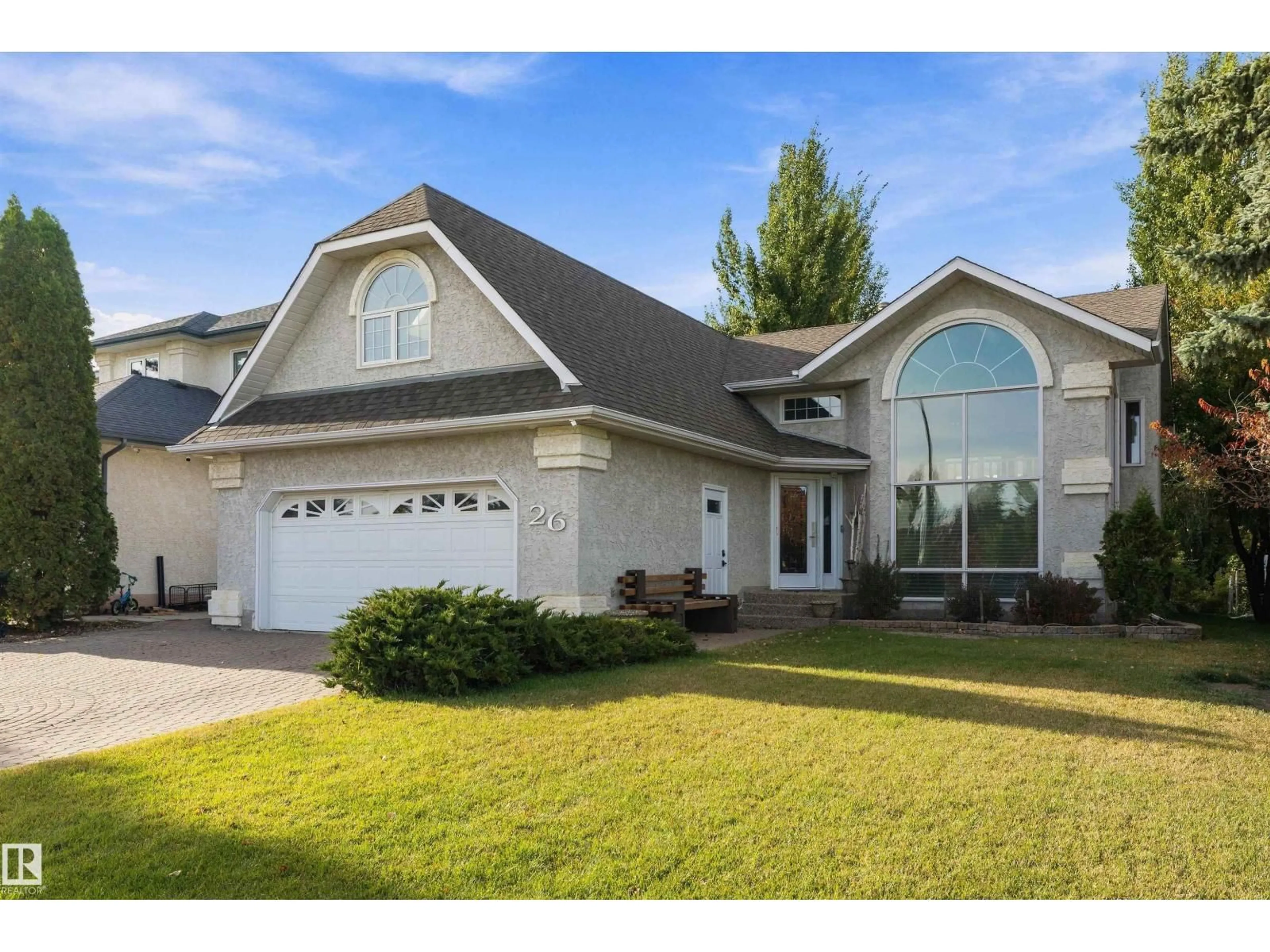 Home with vinyl exterior material, street for 26 FAIRWAY DR, Spruce Grove Alberta T7X3K3