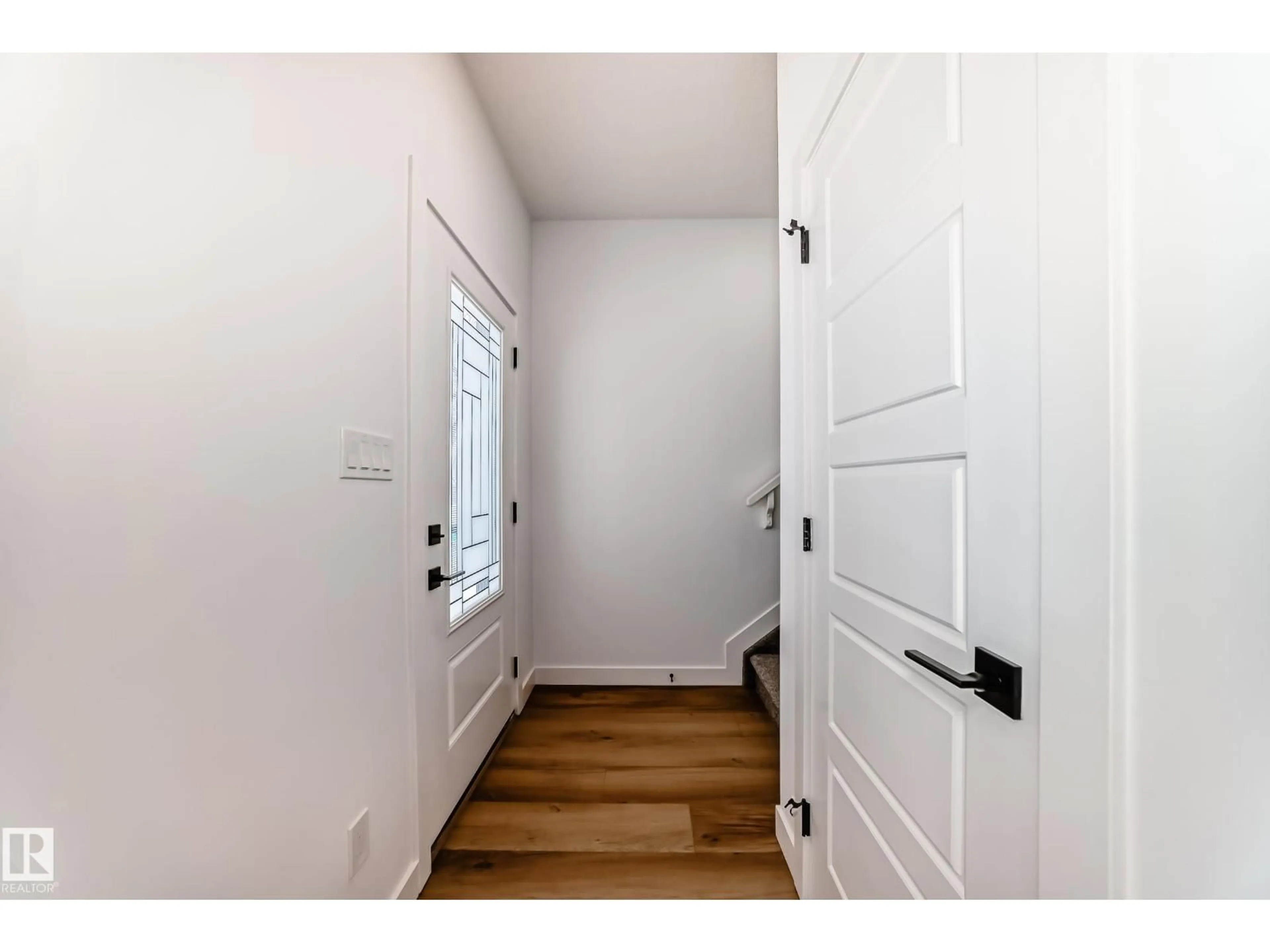 Indoor entryway for 11519 & 11521 67 ST NW, Edmonton Alberta T5B1L6
