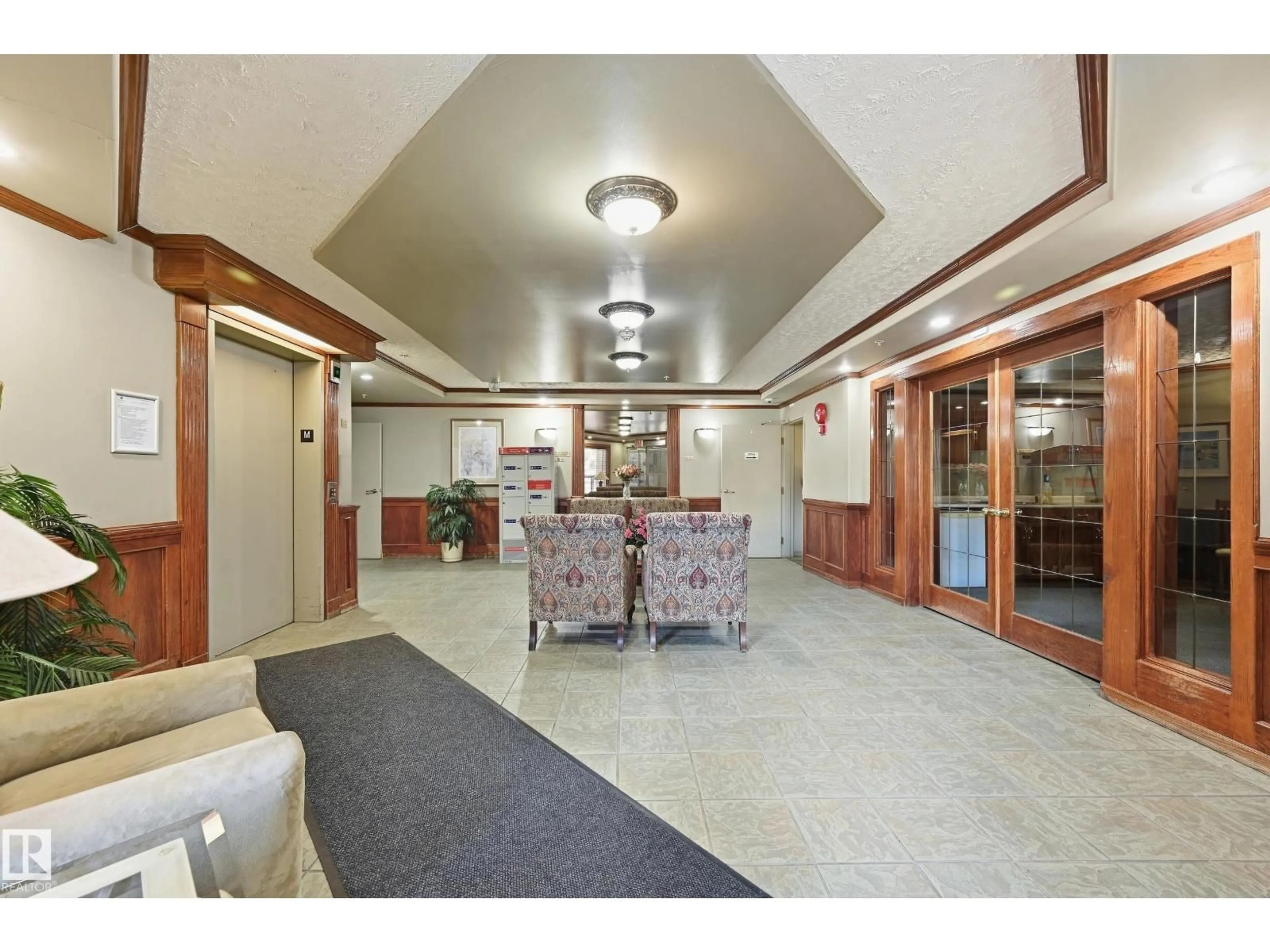 Lobby for 9704 - 429 174 ST, Edmonton Alberta T5J5J4