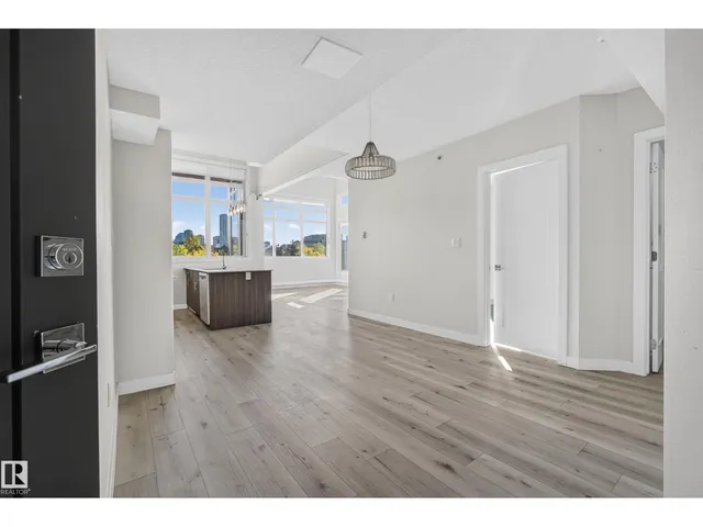 405 - 10227 115 ST NW, Edmonton 5