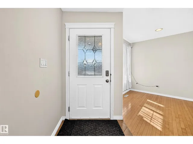 11832 173 AV, Edmonton 5