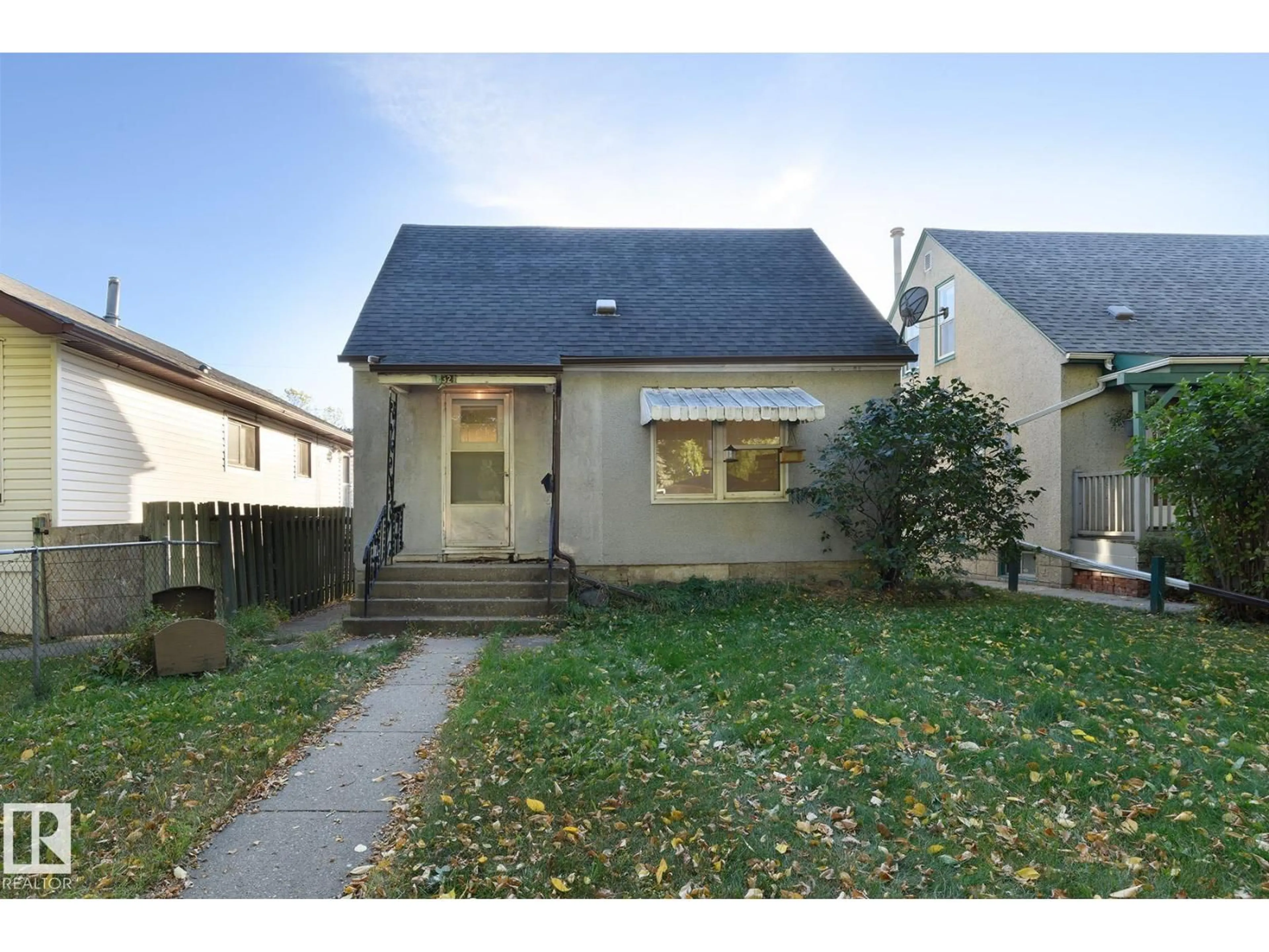 Unknown for NW - 11321 89 ST, Edmonton Alberta T5B3T5