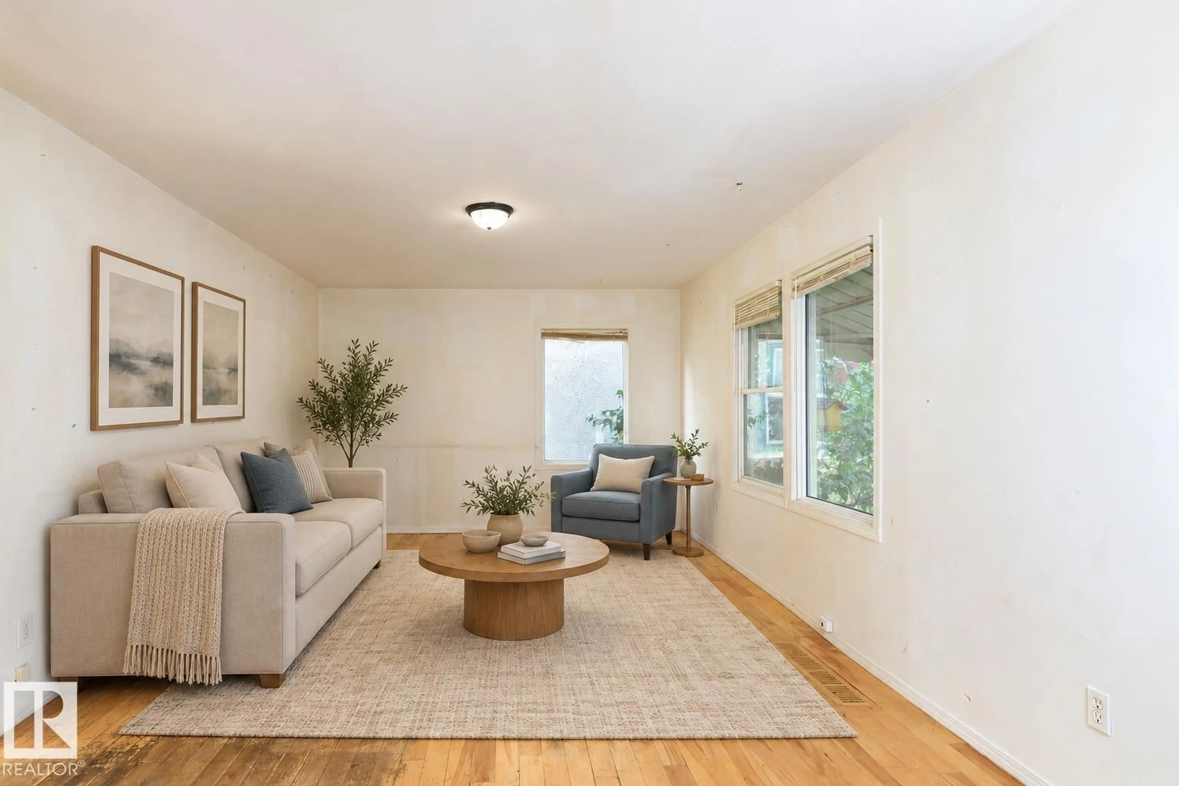 Living room with furniture, unknown for NW - 11321 89 ST, Edmonton Alberta T5B3T5